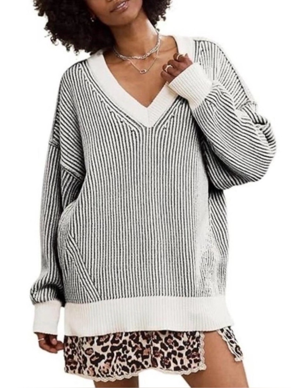 aerie Beyond Chenille Striped V-Neck Knit Sweater - Black & White